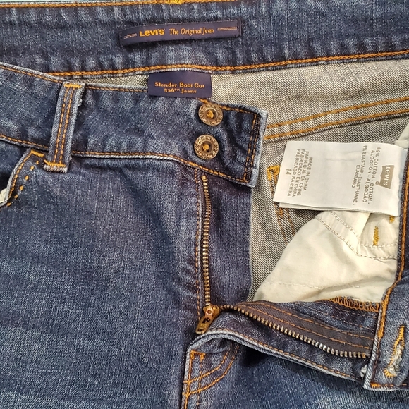 Jeans - Picture 2 of 3